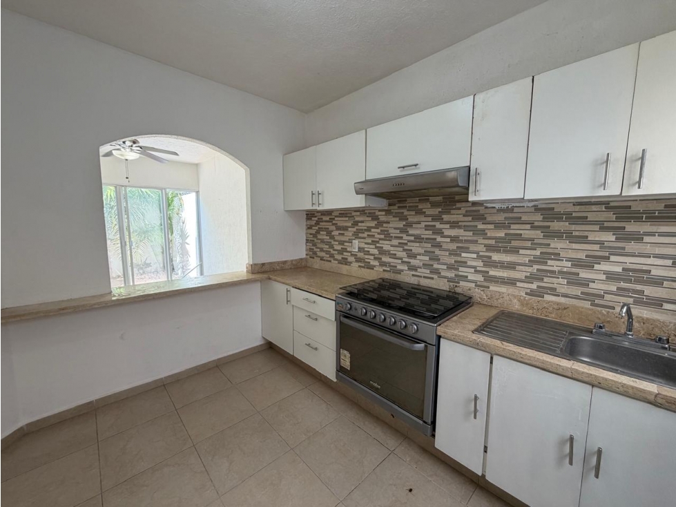 VILLA MARINO CASA SIN MUEBLES EN VENTA — foto 2