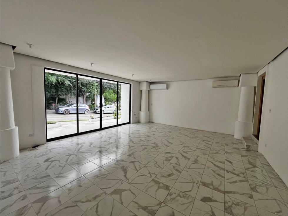 AV NADER Local en Renta SS Planta Baja
