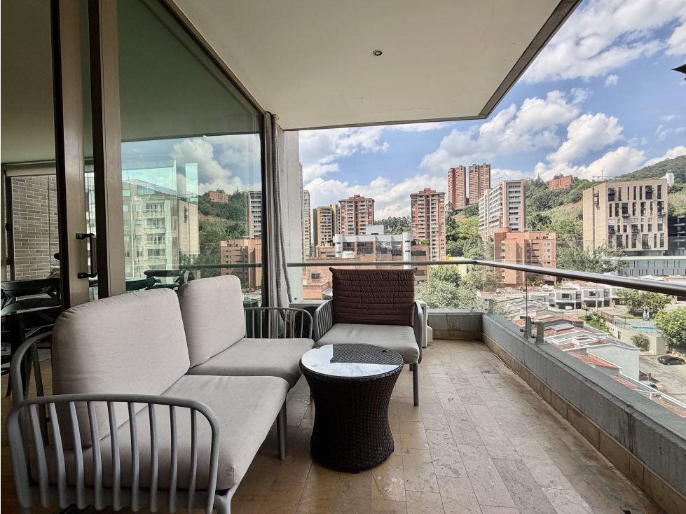 APARTAMENTO CON LICENCIA DE RENTAS CORTAS!!