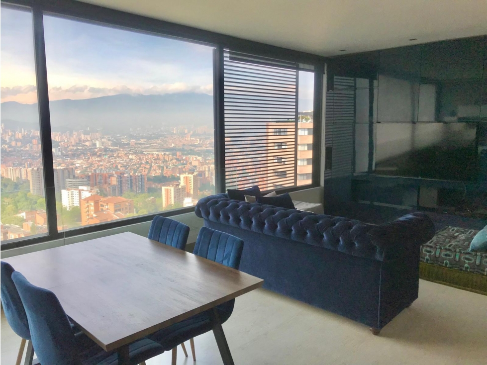Apto piso alto con vista Poblado San Lucas