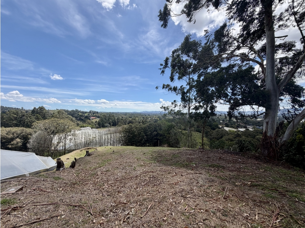 LOTE INDEPENDIENTE EN EL TABLAZO CON HERMOSA VISTAS!