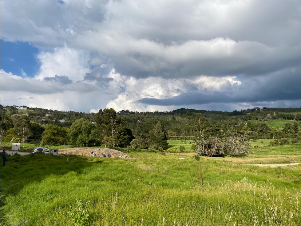 HERMOSO LOTE EN UNIDAD CERRADA EN EL ALTO!! — foto 6