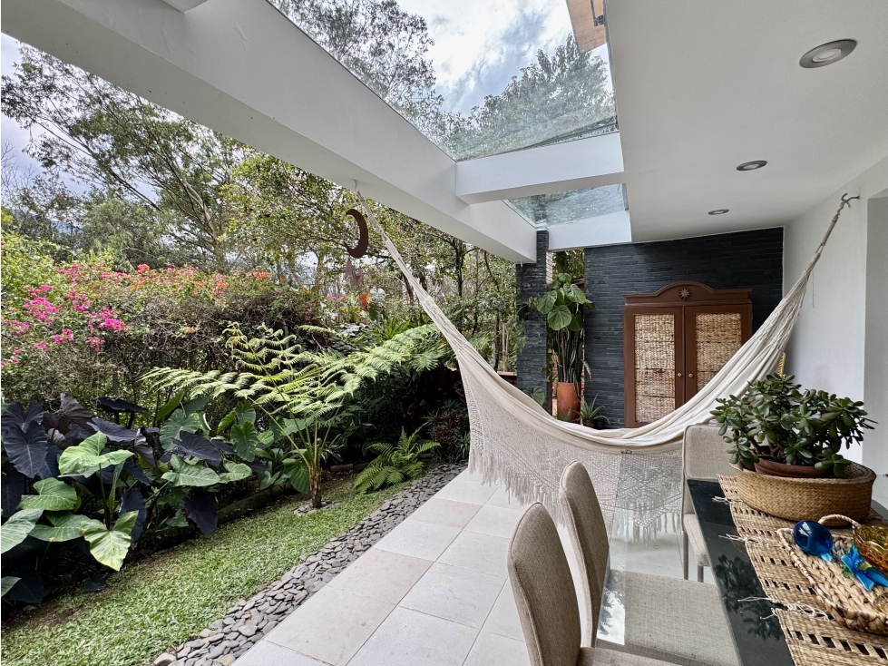 HERMOSA CASA EN ENVIGADO PARA RENTA! - 1
