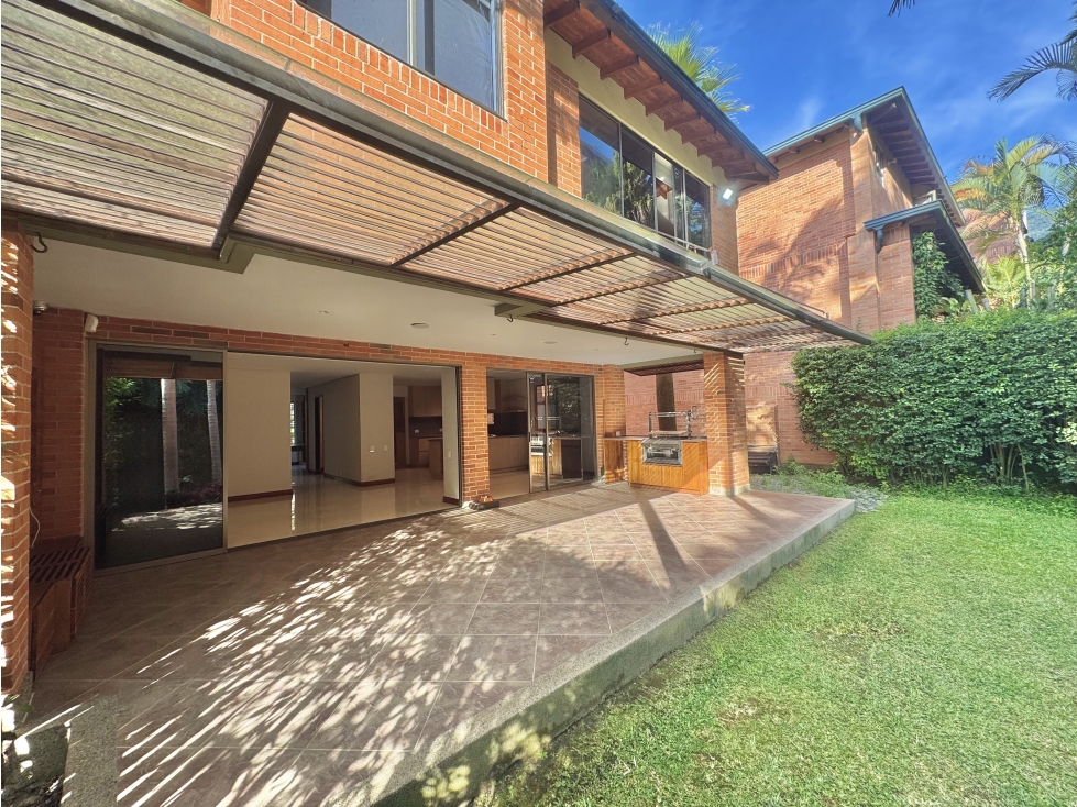 ALQUILER I Espectacular casa con jardín I SAN LUCAS — foto 2
