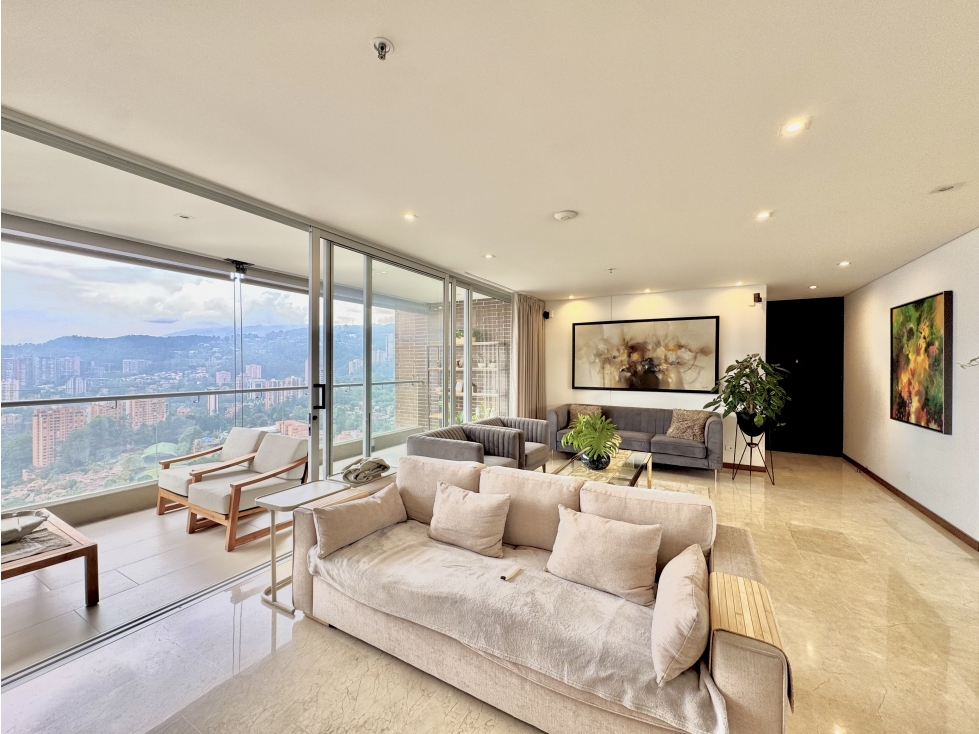 VENTA I EXCLUSVO APARTAMENTO PISO ALTO EN EL TESORO — foto 3