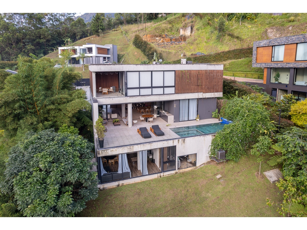 Espectacular casa con piscina en la Calera — foto 2