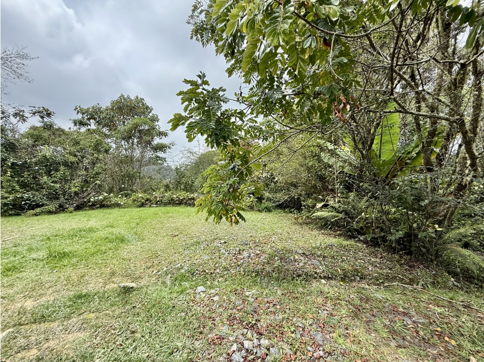 LOTE EN EXCLUSIVA PARCELACION EN EL ALTO DE LAS PALMAS — foto 5