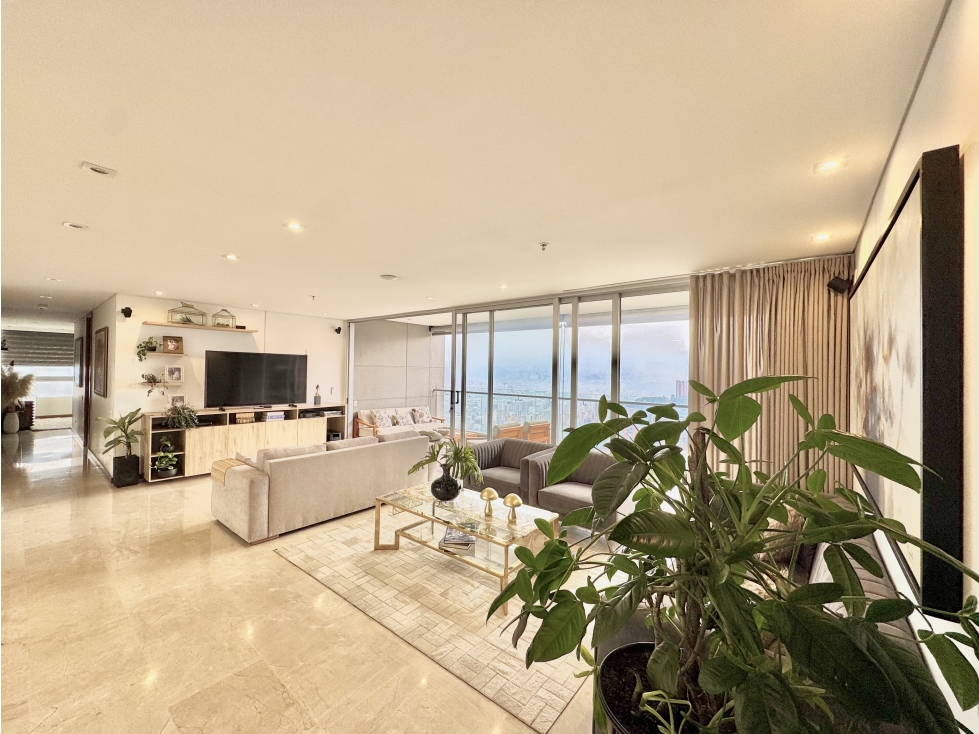 VENTA I EXCLUSVO APARTAMENTO PISO ALTO EN EL TESORO — foto 5