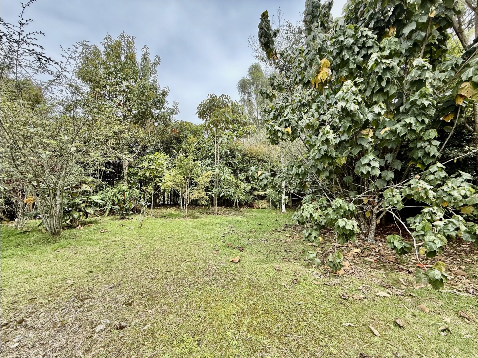 LOTE EN EXCLUSIVA PARCELACION EN EL ALTO DE LAS PALMAS — foto 6