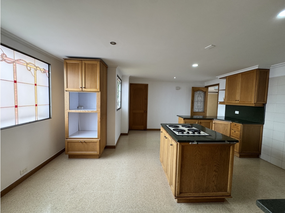 Vendo Apto piso alto Laureles unidad completa — foto 5