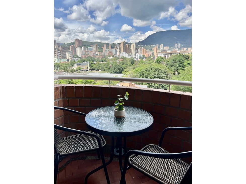 VENTA APARTAMENTO AMOBLADO EN PATIO BONITO