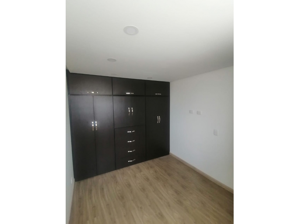 SE ARRIENDA APARTAMENTO MADELENA CONJUNTO TORRES DE SAN RAFAEL — foto 6