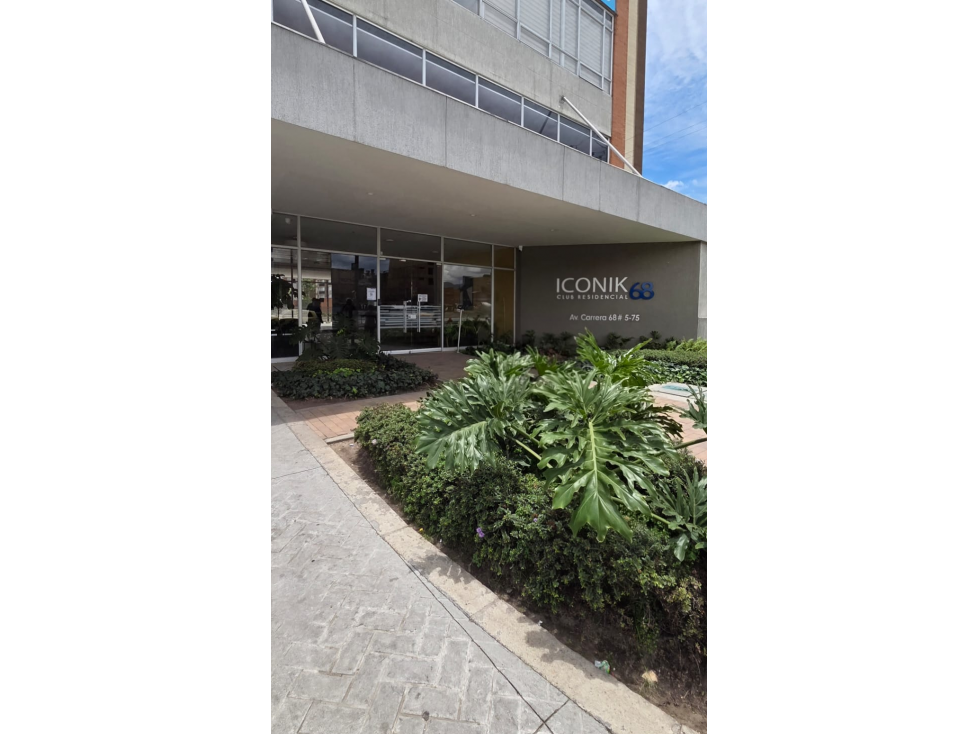SE VENDE APARTAESTUDIO EN EL CONJUNTO RESIDENCIAL ICONIK 68