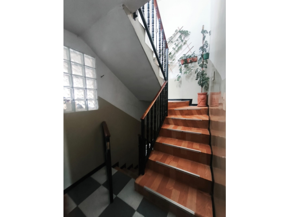 SE VENDE CASA AMPLIA UBICADA EN EL BARRIO MOLINOS I — foto 5