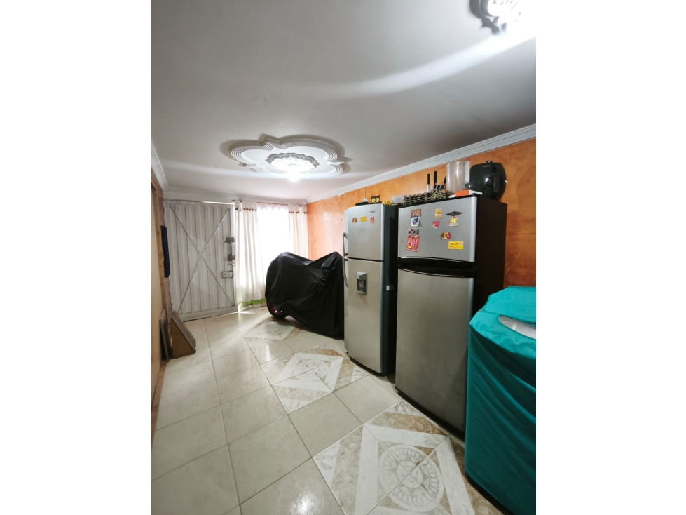 SE VENDE CASA UBICADA EN LA URBANIZACIÓN DE ZARAZOTA — foto 3