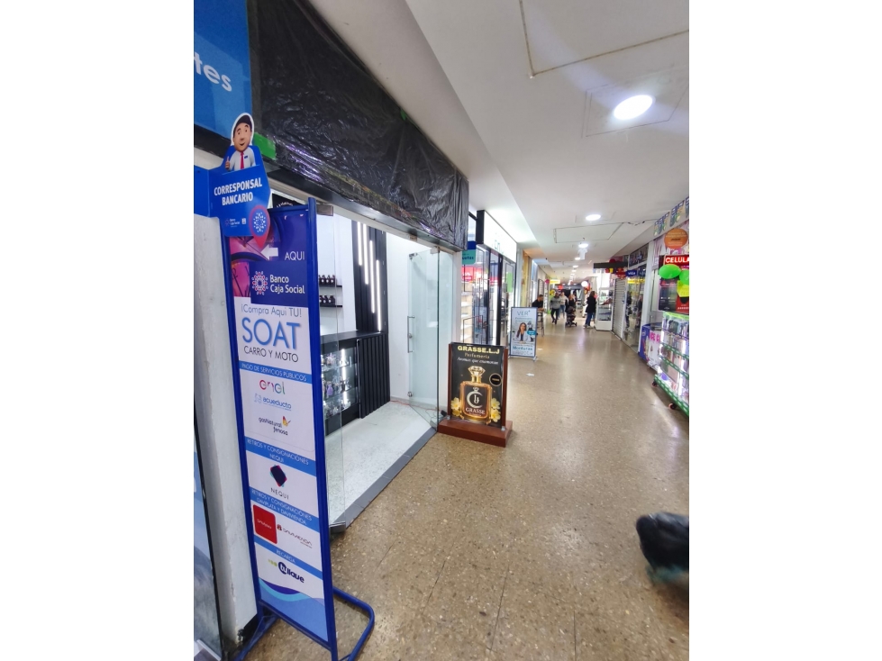 SE VENDE LOCAL COMERCIAL UBICADO EN EL CENTRO COMERCIAL CARACAS — foto 6