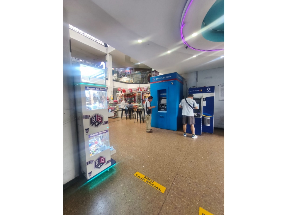 SE VENDE LOCAL COMERCIAL UBICADO EN EL CENTRO COMERCIAL CARACAS — foto 5