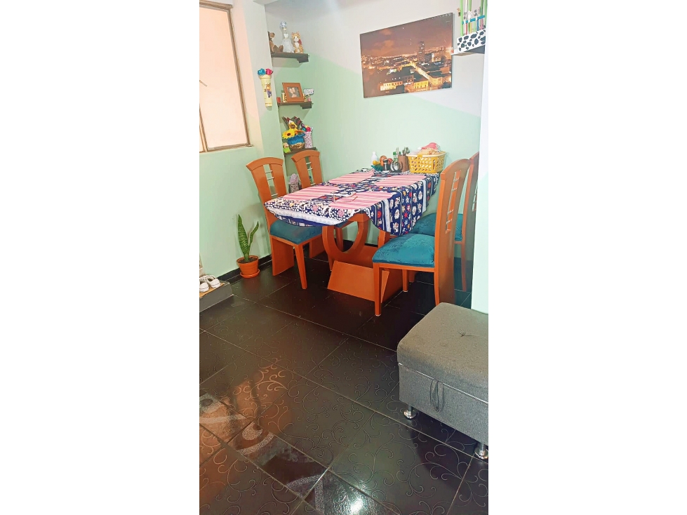 SE VENDE CASA UBICADA EN EL BARRIO LOS PUENTES- SECTOR MOLINOS SUR — foto 3