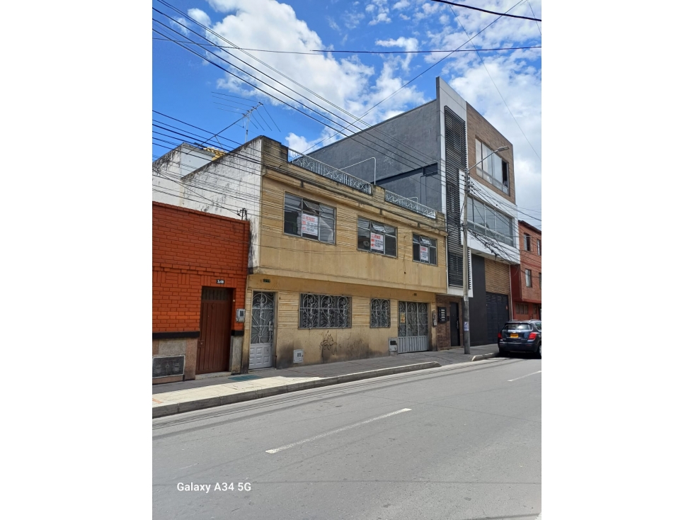 RV336 SE VENDE CASA BARRIO GALAN