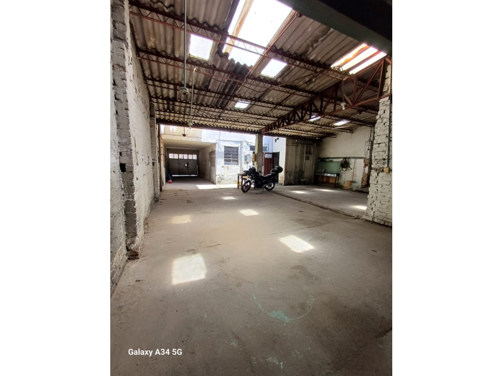 RV336 SE VENDE CASA BARRIO GALAN — foto 4
