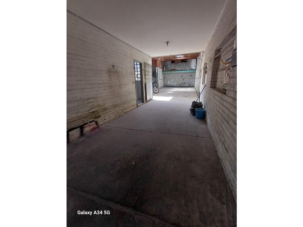 RV336 SE VENDE CASA BARRIO GALAN — foto 3