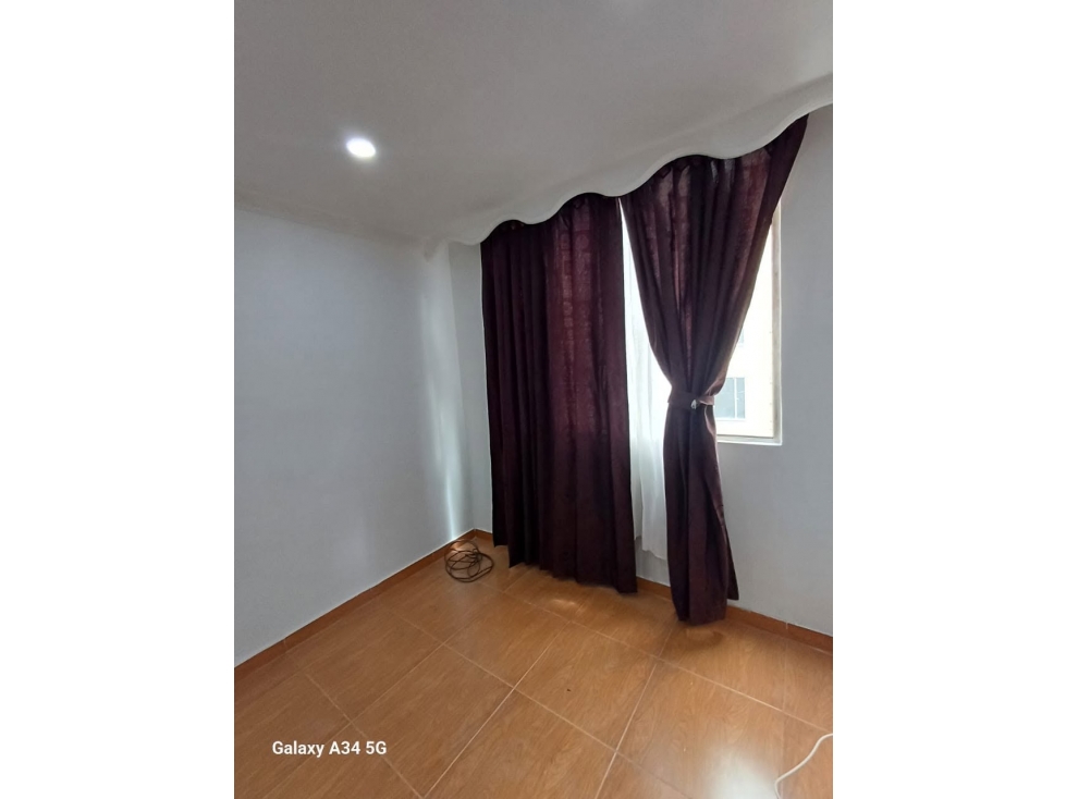 SE VENDE APARTAMENTO PORTAL DE MOLINOS 1 — foto 4