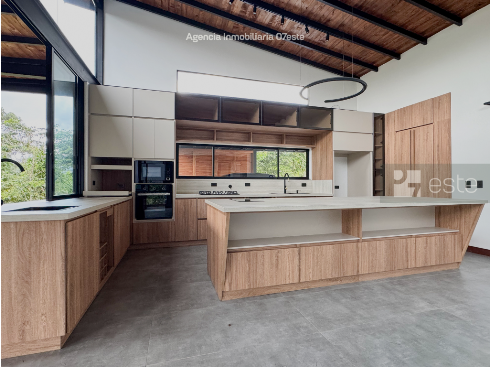 Casa Nueva de 397 m² en un Solo Nivel Montesereno, El Retiro — foto 6