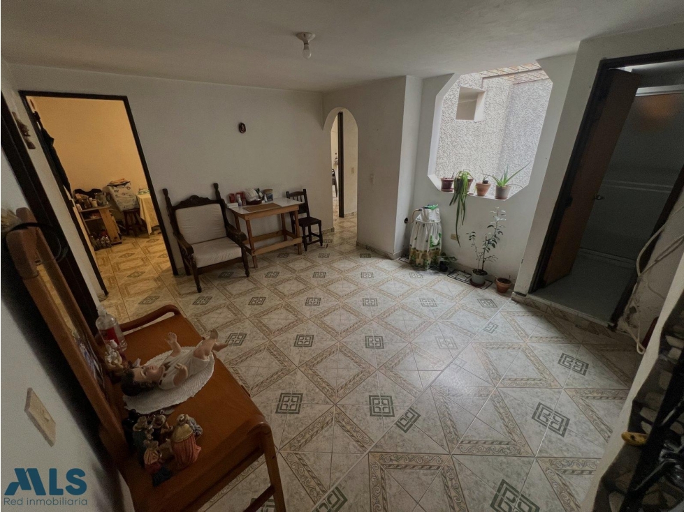 ENVIGADO l Casa con terraza en La Mina