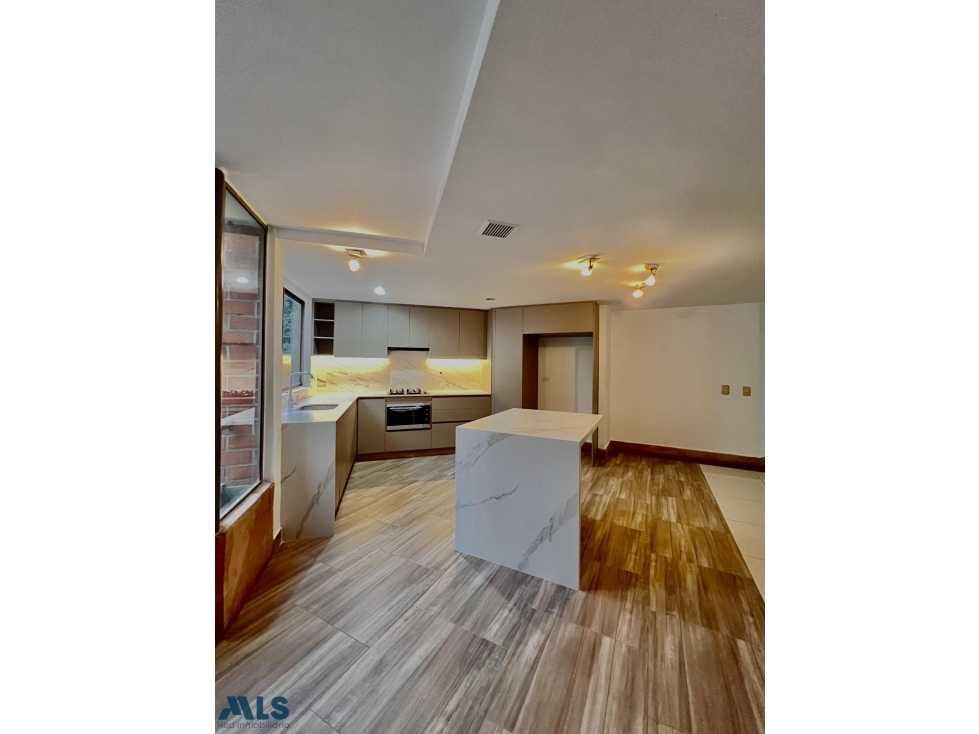 SABANETA l Venta de inmueble amplio y cómodo