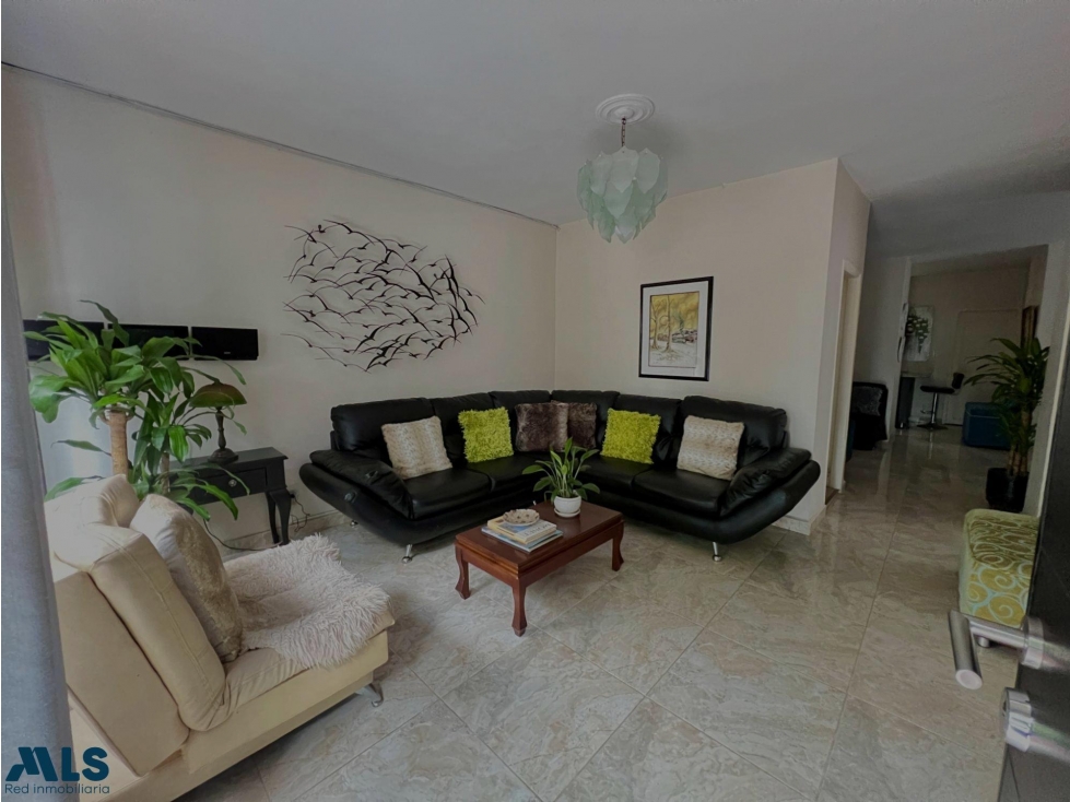 ENVIGADO l Primer piso en San Marcos a la venta