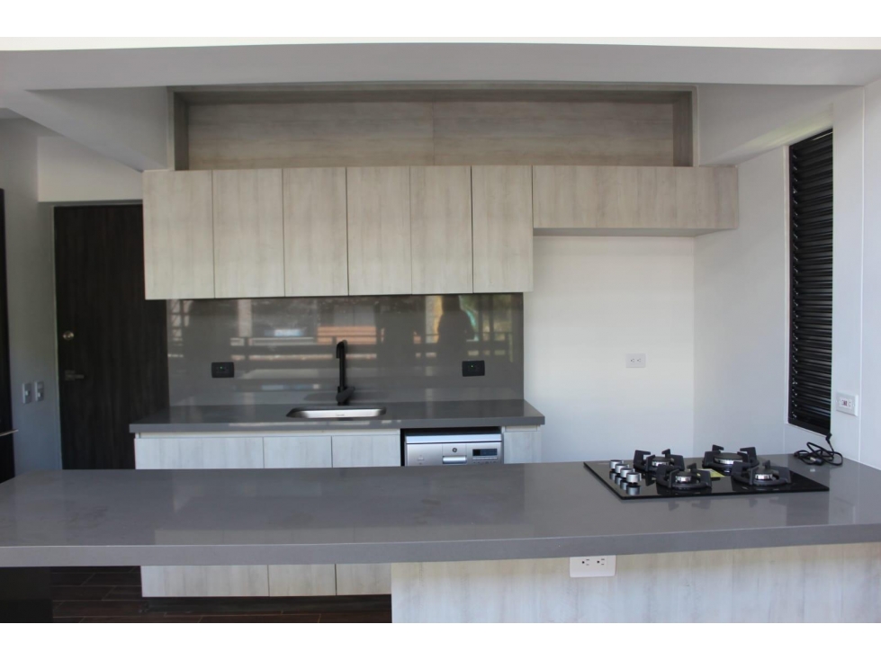EL RETIRO | Dúplex con terraza y estilo — foto 2