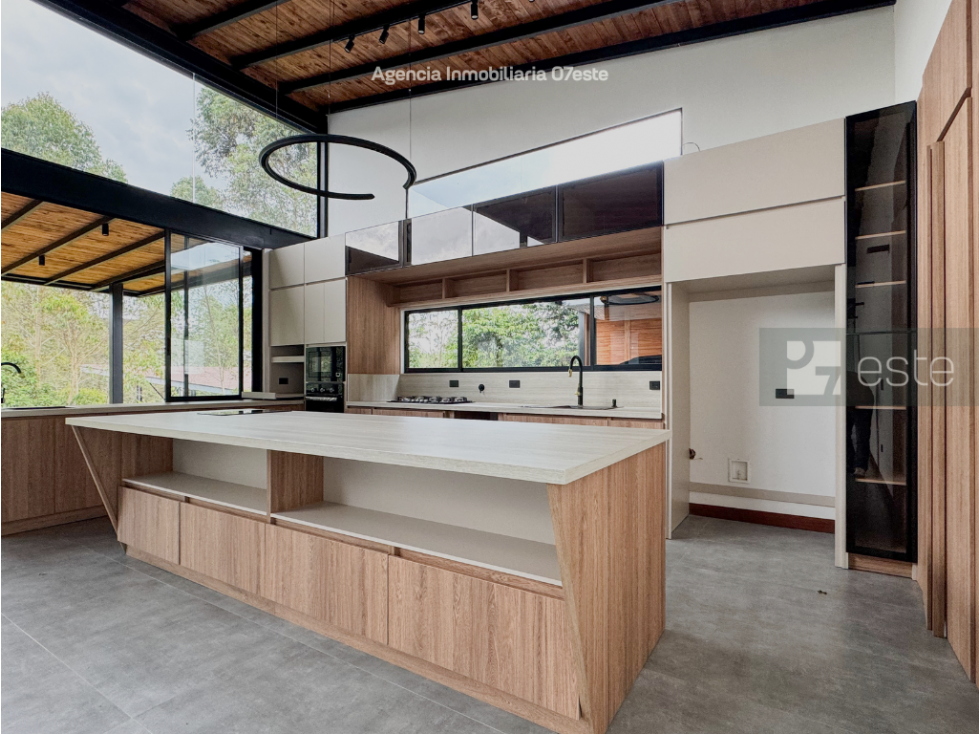 Casa Nueva de 397 m² en un Solo Nivel Montesereno, El Retiro — foto 5