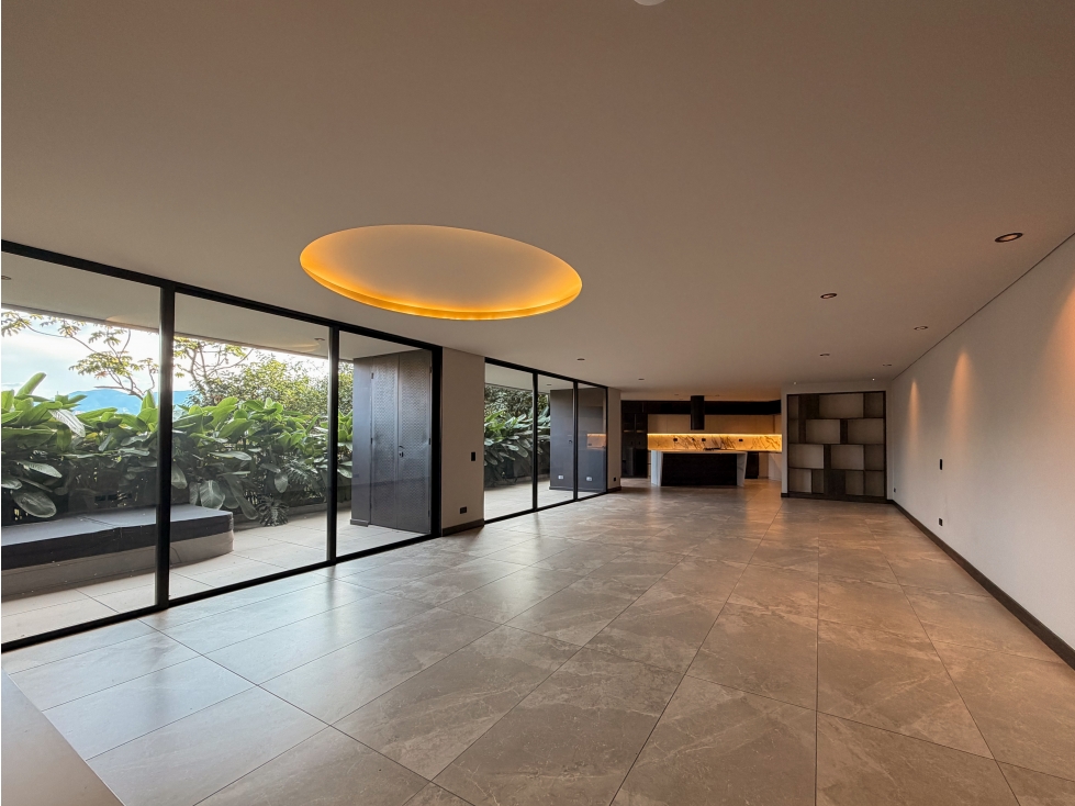 VENTA | Apartamento 361m² en Loma del Esmeraldal con terraza