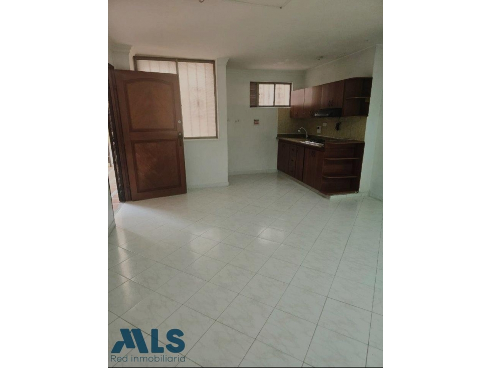 SABANETA l Venta de apartamento zona centro — foto 2
