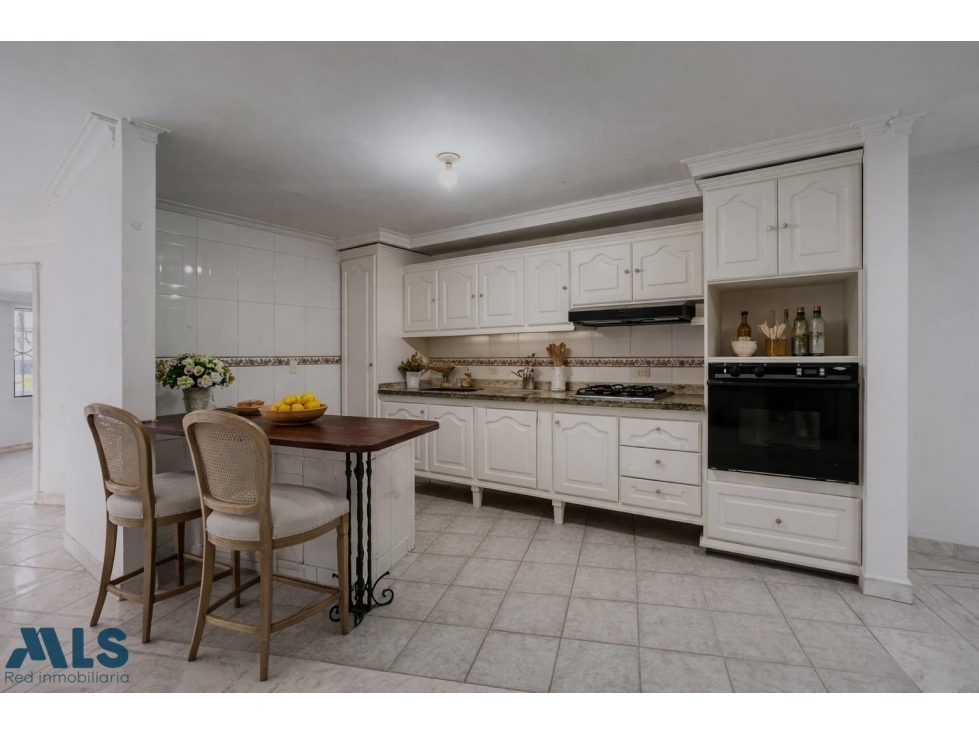 ENVIGADO l Apartamento cerca al parque principal — foto 2