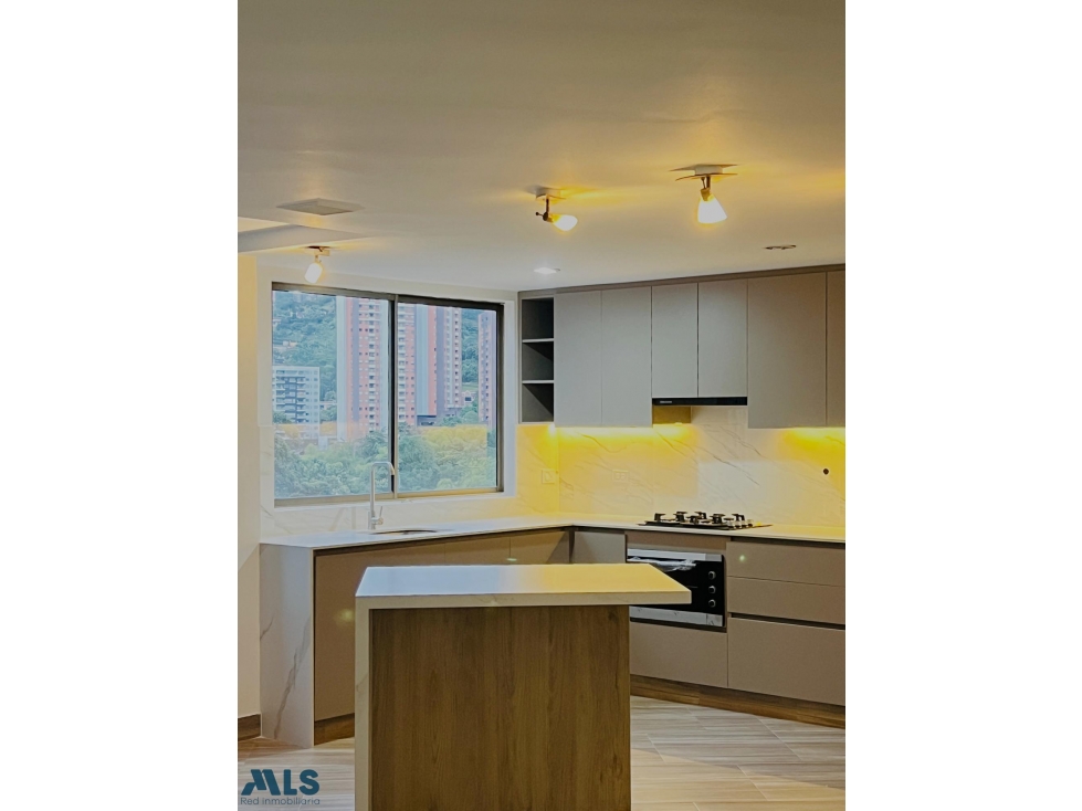 SABANETA l Venta de inmueble amplio y cómodo — foto 2
