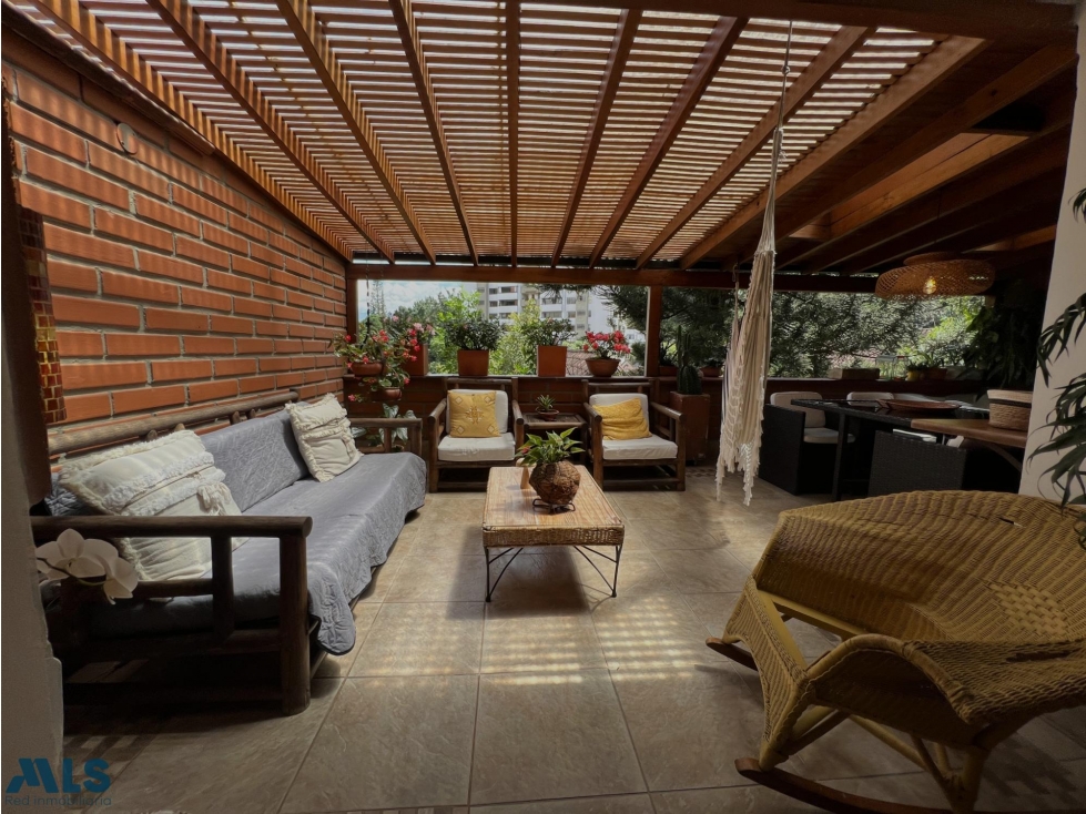 EL POBLADO l Apartamento en venta con terraza de 24 m² y Jacuzzi — foto 2