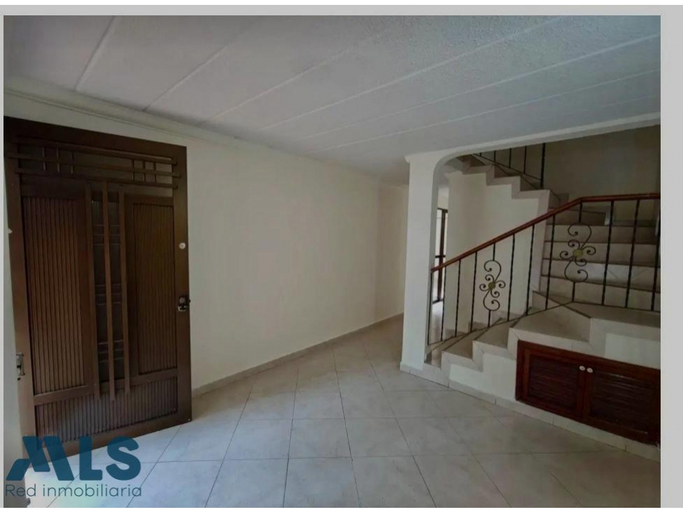 ITAGÜÍ l casa unifamiliar en San Pablo, cerca al Aeropuerto — foto 2