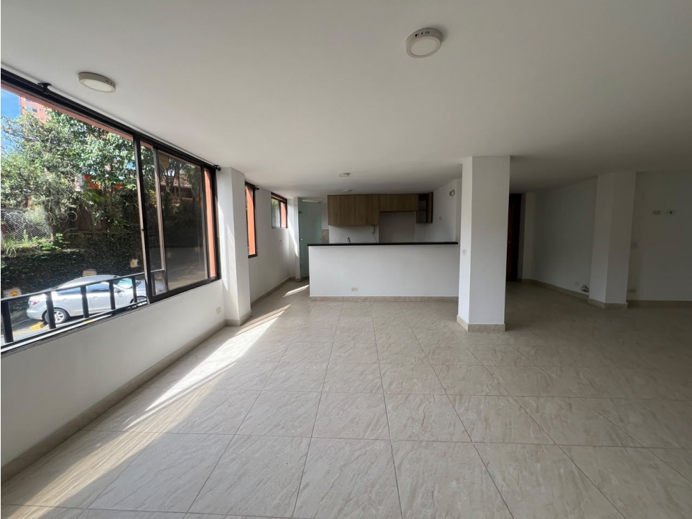 ENVIGADO | Apartamento con jardín en Esmeraldal