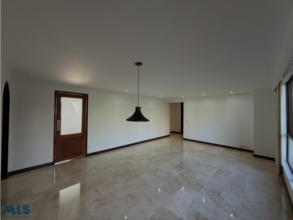 EL POBLADO | Apartamento con excelente ubicacion en Los Balsos — foto 2