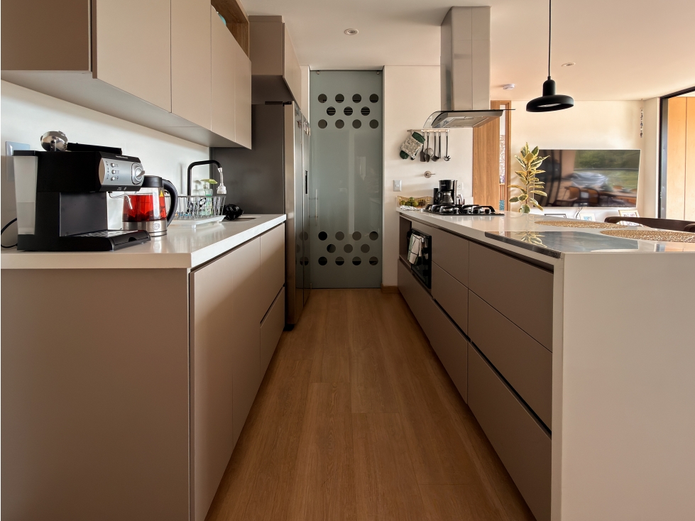 VENTA | Apartamento El Retiro, 85 m², vista al pueblo — foto 2