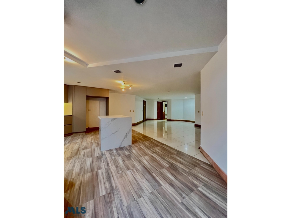 SABANETA l Venta de inmueble amplio y cómodo — foto 3
