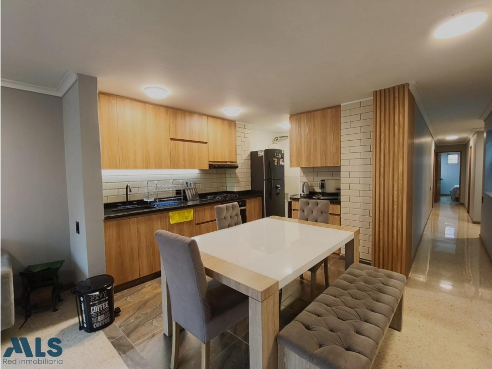 CONQUISTADORES l Venta de inmueble iluminado y moderno — foto 3