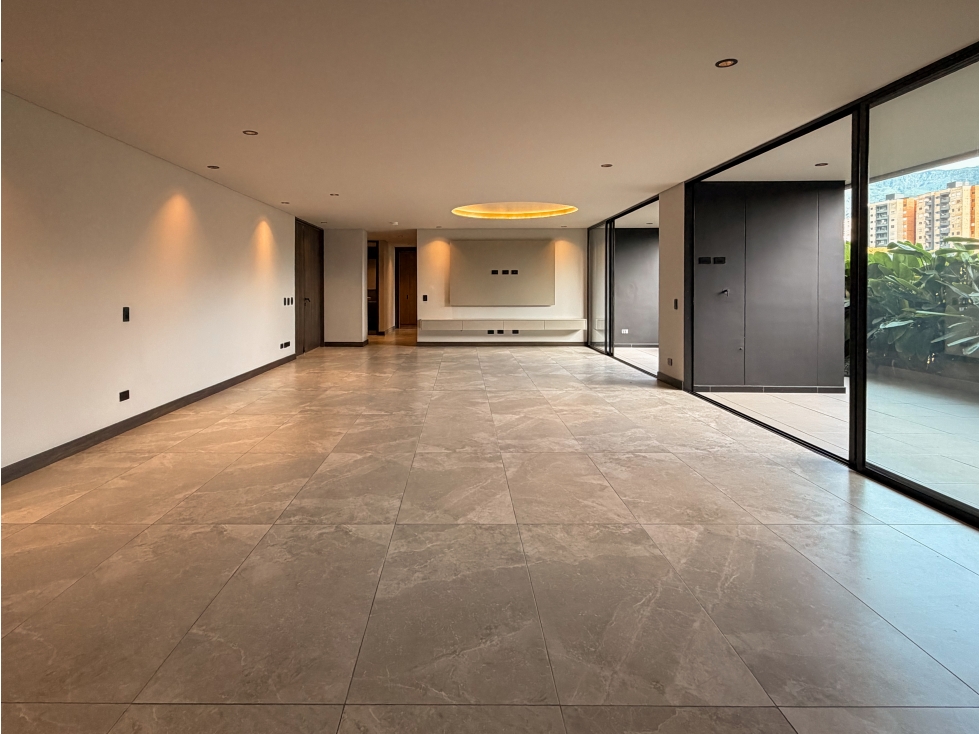VENTA | Apartamento 361m² en Loma del Esmeraldal con terraza — foto 2