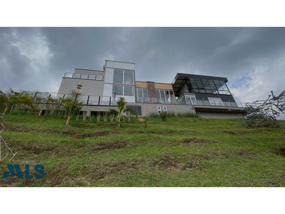 SANTA ELENA l Venta de majestuosa casa en Santa Elena — foto 4