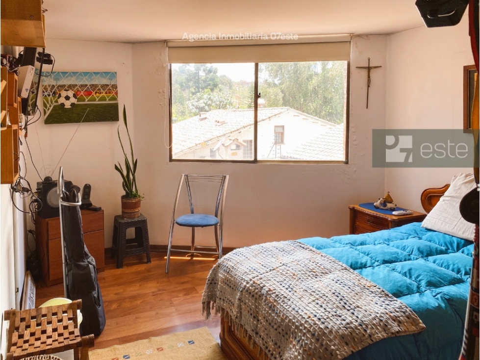 Casa 4 niveles con terraza y opción de remodelar en Niza, Bogotá — foto 4