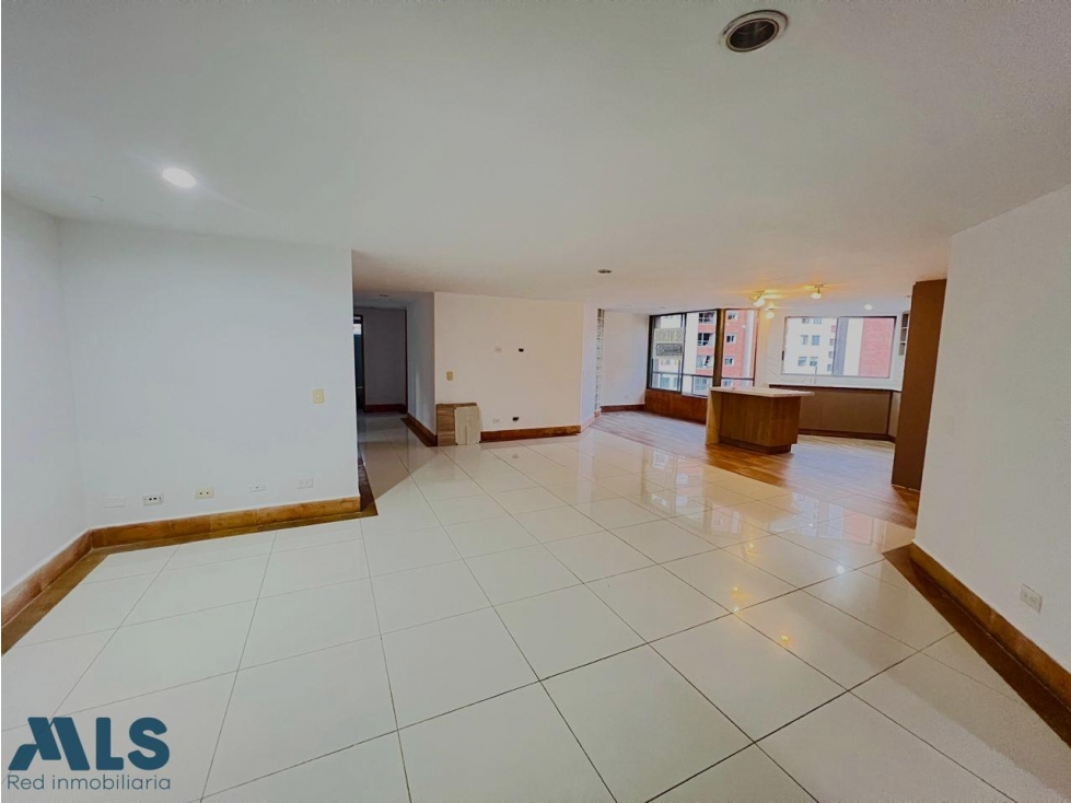 SABANETA l Venta de inmueble amplio y cómodo — foto 5