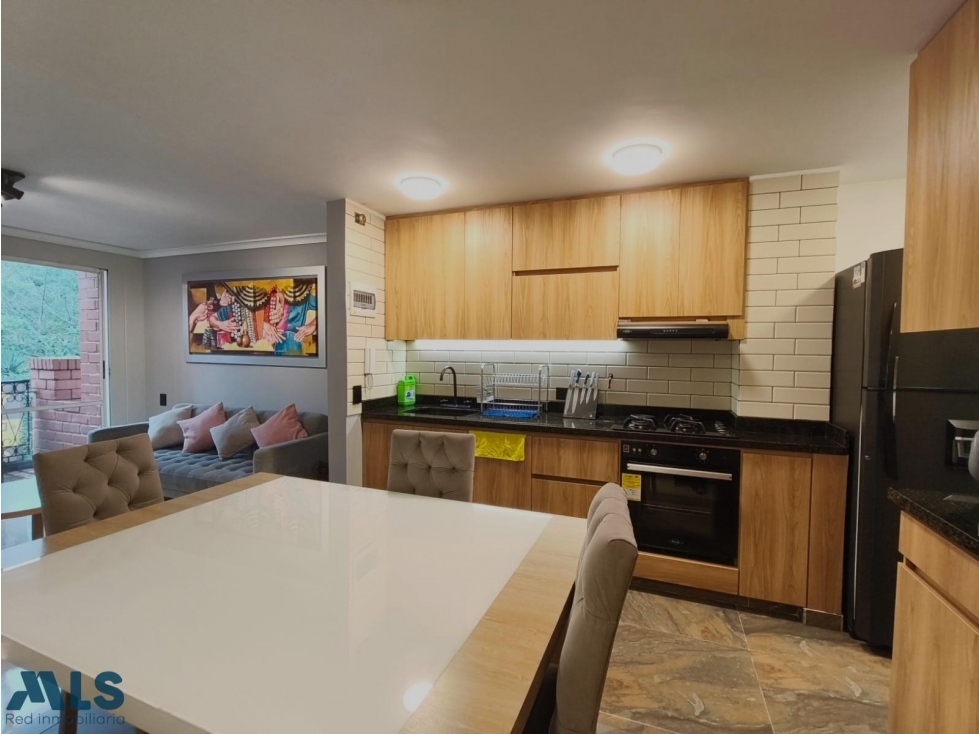 CONQUISTADORES l Venta de inmueble iluminado y moderno — foto 5