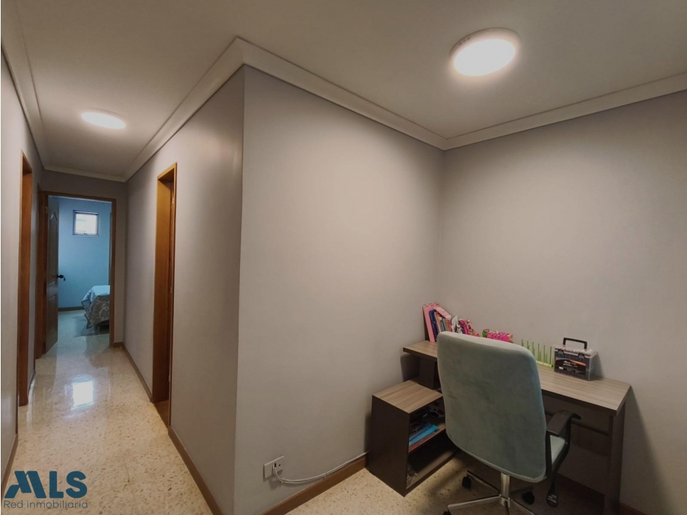 CONQUISTADORES l Venta de inmueble iluminado y moderno — foto 6