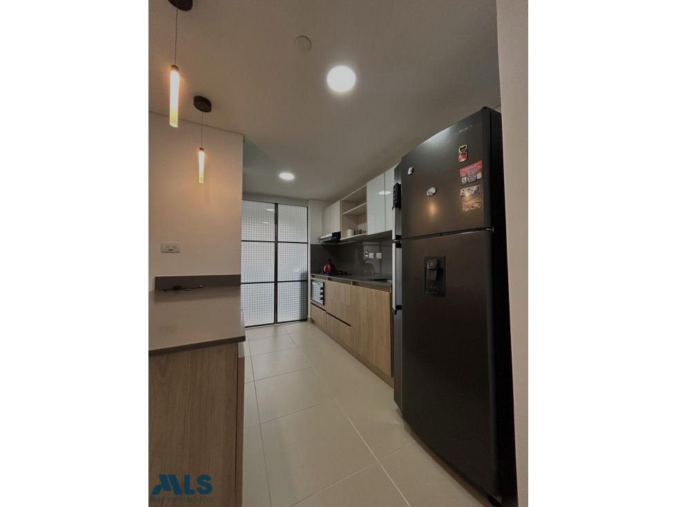ENVIGADO | Apartamento seminuevo con excelente vista y sin poniente - 6